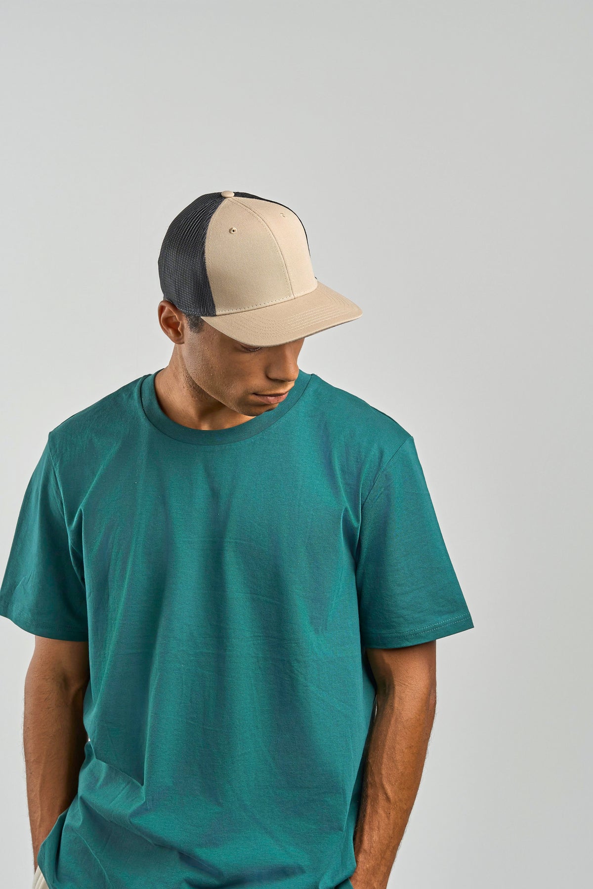 Caps